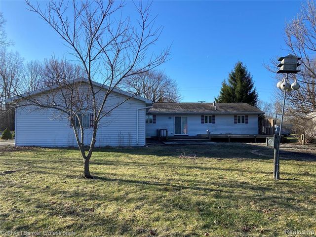 3886 Poit Drive, Lapeer, MI 48446