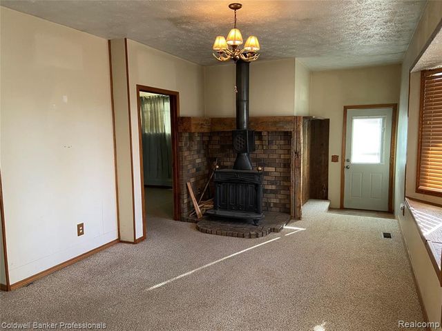 3886 Poit Drive, Lapeer, MI 48446