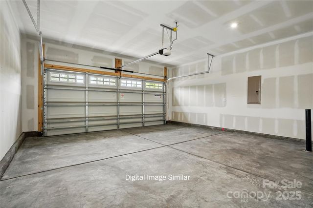 1114 Vibrant Road, Charlotte, NC 28215