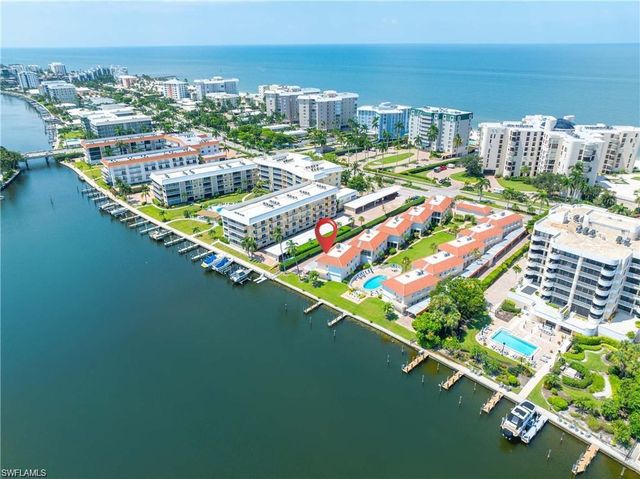 3070 Gulf Shore BLVD N # 201, Naples, FL 34103