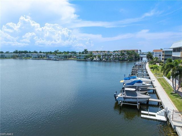 3070 Gulf Shore BLVD N # 201, Naples, FL 34103
