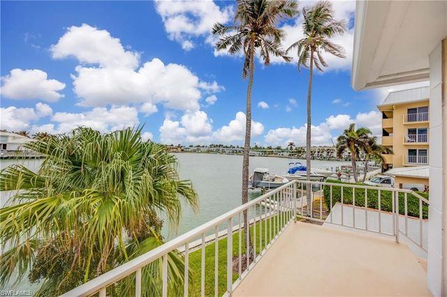 3070 Gulf Shore BLVD N # 201, Naples, FL 34103