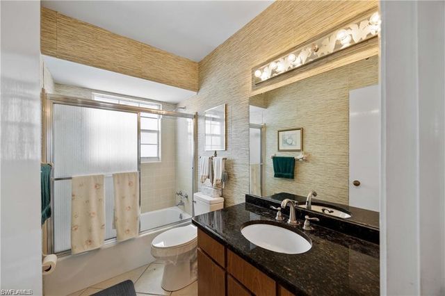 3070 Gulf Shore BLVD N # 201, Naples, FL 34103