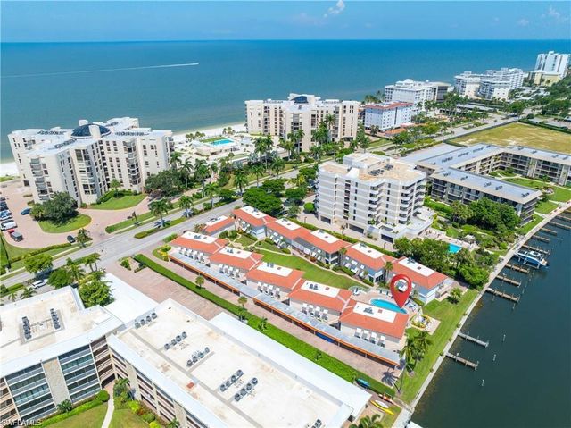 3070 Gulf Shore BLVD N # 201, Naples, FL 34103