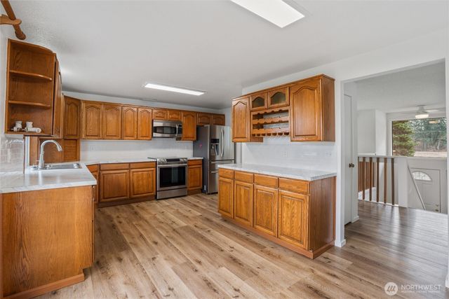 9932 Berkshire Loop SE, Olympia, WA 98313