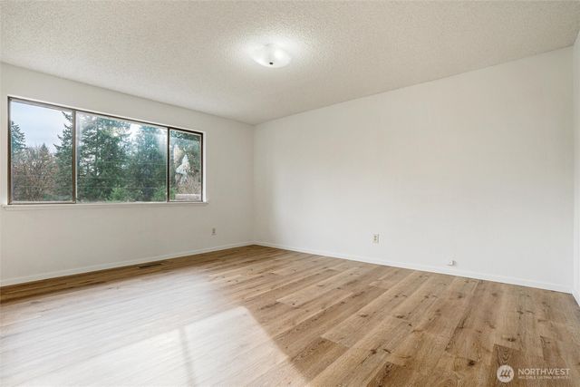 9932 Berkshire Loop SE, Olympia, WA 98313