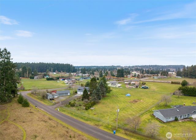 9932 Berkshire Loop SE, Olympia, WA 98313