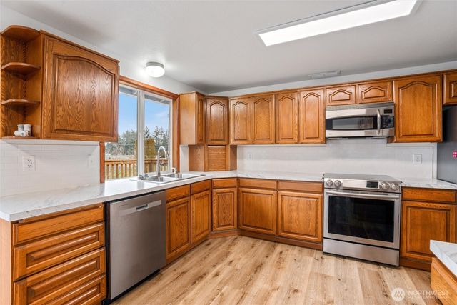 9932 Berkshire Loop SE, Olympia, WA 98313