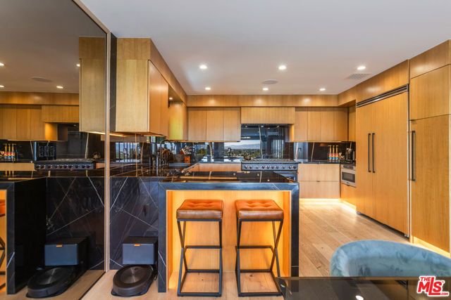 3914 Fredonia Drive, Los Angeles, CA 90068