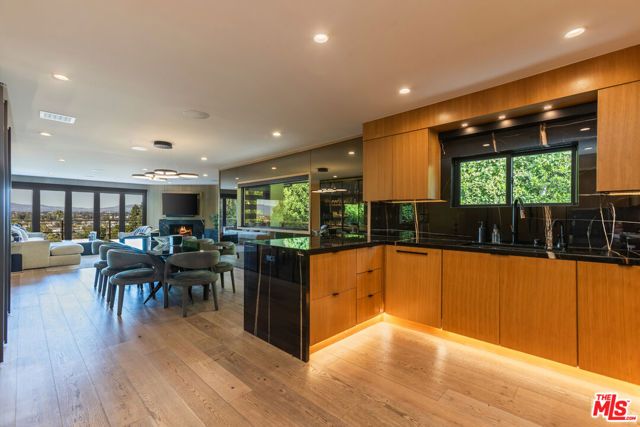 3914 Fredonia Drive, Los Angeles, CA 90068