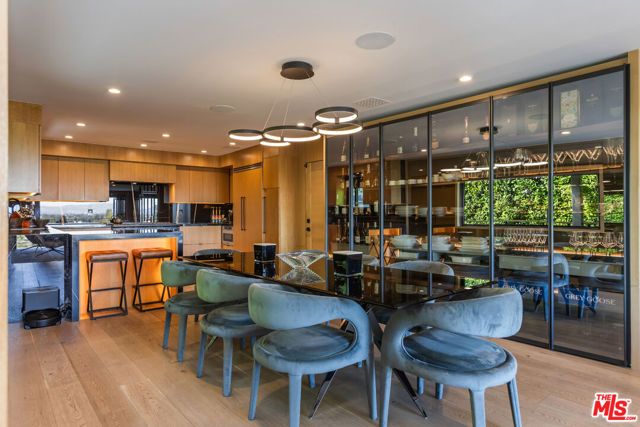 3914 Fredonia Drive, Los Angeles, CA 90068