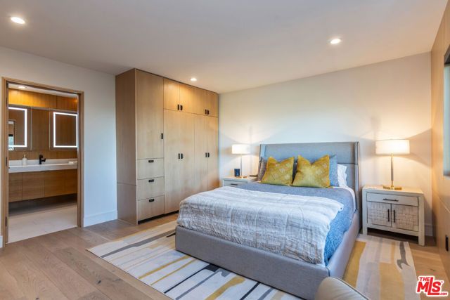 3914 Fredonia Drive, Los Angeles, CA 90068