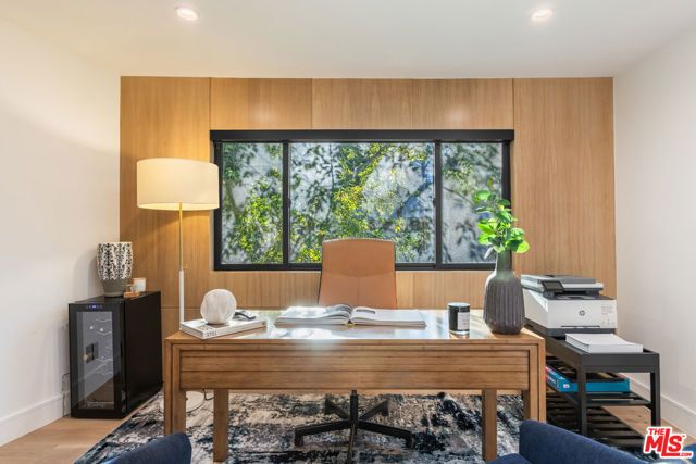 3914 Fredonia Drive, Los Angeles, CA 90068