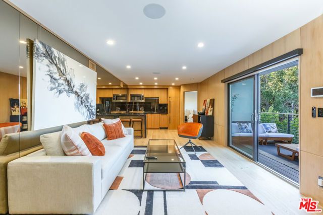 3914 Fredonia Drive, Los Angeles, CA 90068