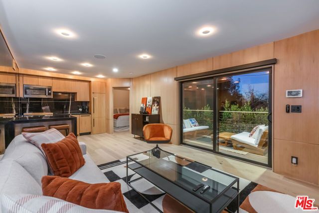 3914 Fredonia Drive, Los Angeles, CA 90068