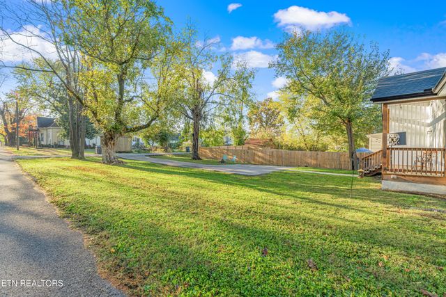 230 E Morelia Ave, Knoxville, TN 37917