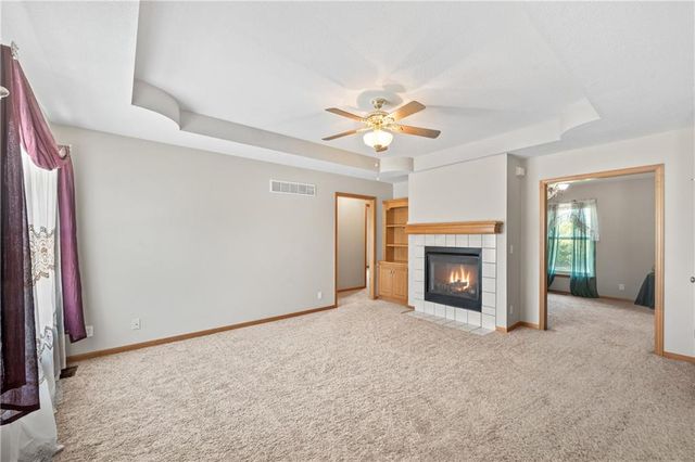 604 S Sunset Lane, Raymore, MO 64083