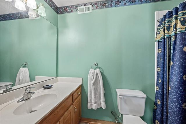 604 S Sunset Lane, Raymore, MO 64083