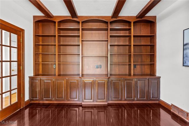 6170 Nicholson Drive, Hudson, OH 44236