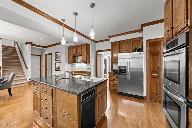 6170 Nicholson Drive, Hudson, OH 44236