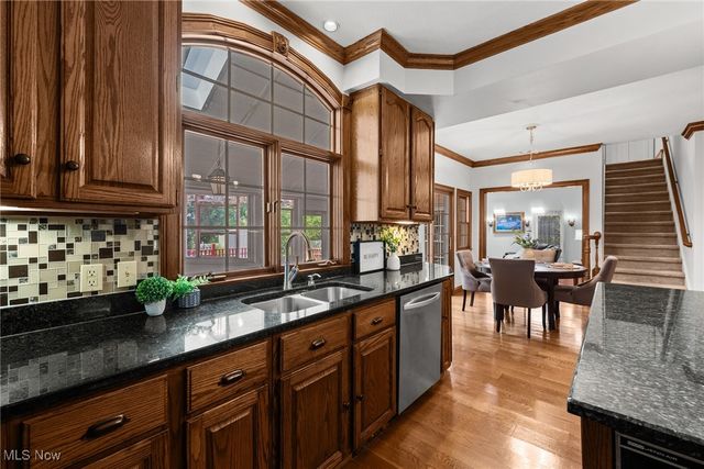 6170 Nicholson Drive, Hudson, OH 44236