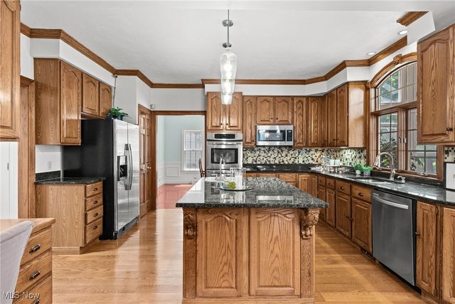 6170 Nicholson Drive, Hudson, OH 44236