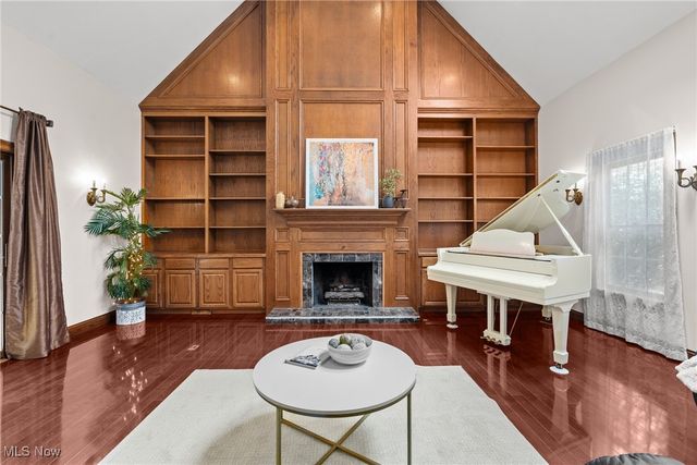 6170 Nicholson Drive, Hudson, OH 44236