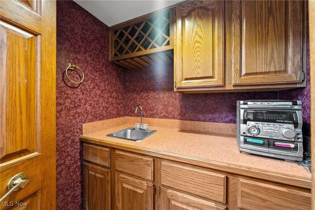 6170 Nicholson Drive, Hudson, OH 44236