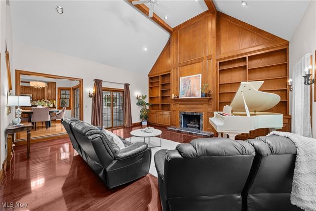 6170 Nicholson Drive, Hudson, OH 44236