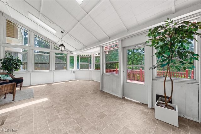 6170 Nicholson Drive, Hudson, OH 44236