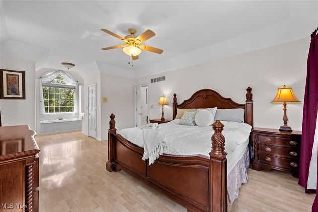 6170 Nicholson Drive, Hudson, OH 44236