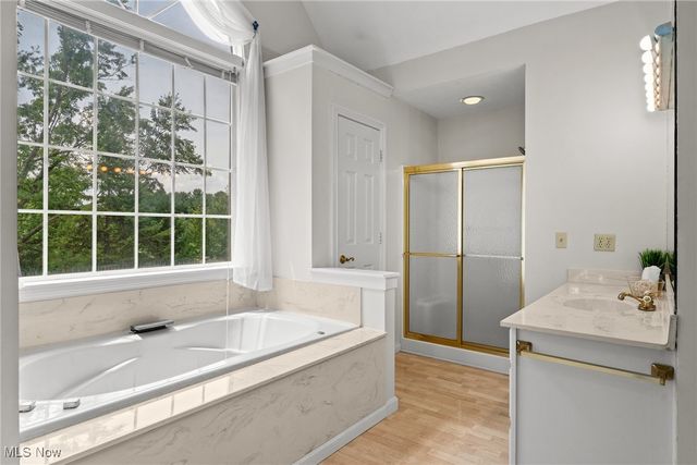 6170 Nicholson Drive, Hudson, OH 44236