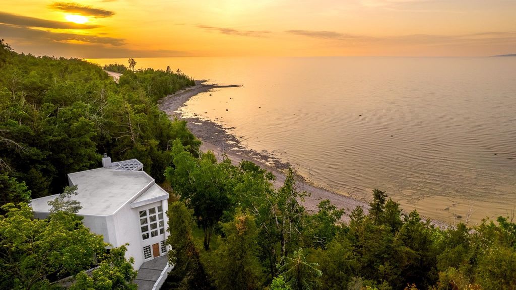 7857 Nine Mile Point Drive, Hayes Twp, MI 49720