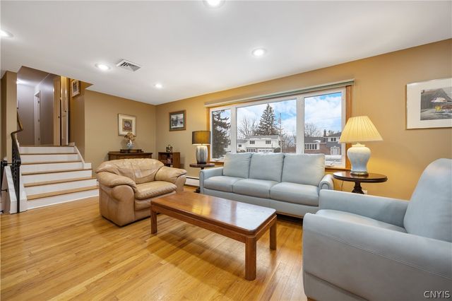 10 Northridge Road, Dewitt, NY 13214