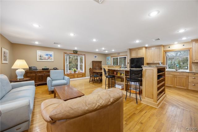 10 Northridge Road, Dewitt, NY 13214