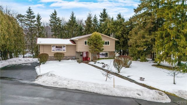 10 Northridge Road, Dewitt, NY 13214