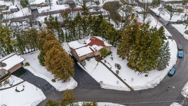 10 Northridge Road, Dewitt, NY 13214