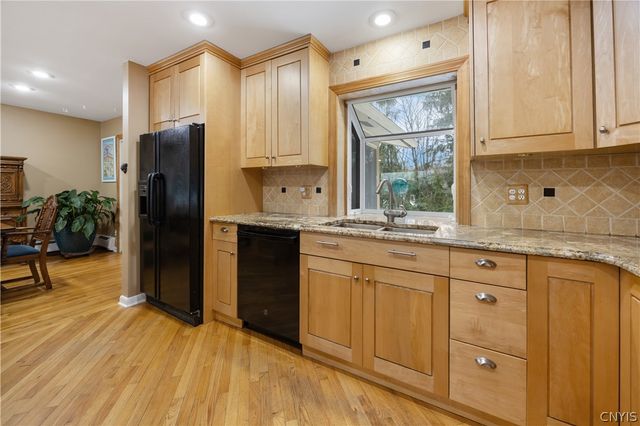 10 Northridge Road, Dewitt, NY 13214