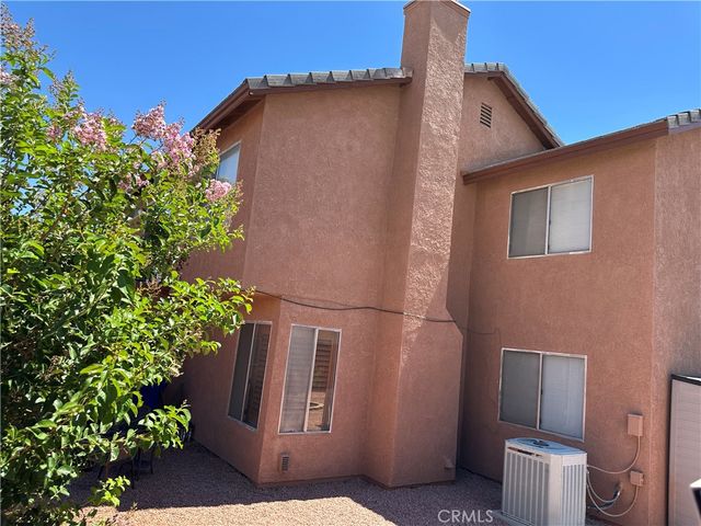 14800 Snake River Court, Victorville, CA 92392