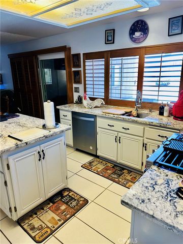 14800 Snake River Court, Victorville, CA 92392