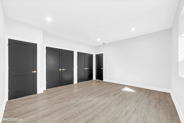 4708 Laurel Avenue, Glenview, IL 60025