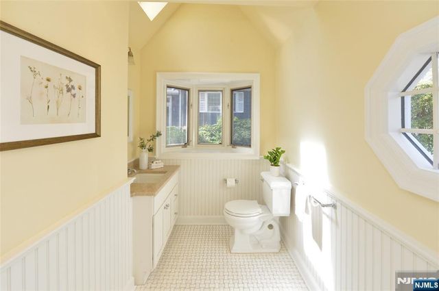 130 Glenwood Road, Ridgewood, NJ 07450
