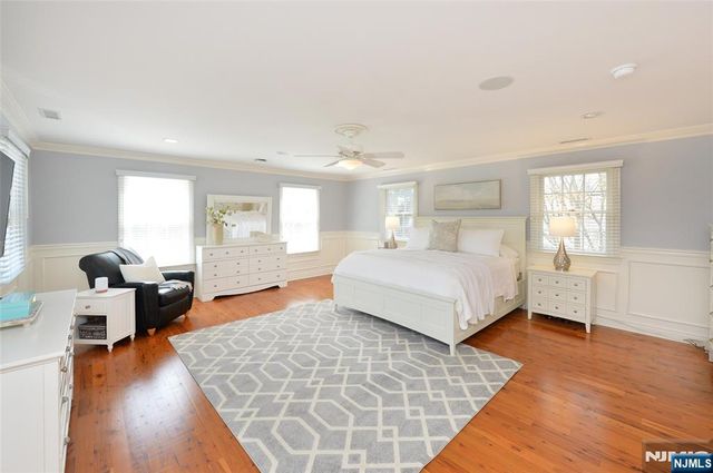 130 Glenwood Road, Ridgewood, NJ 07450