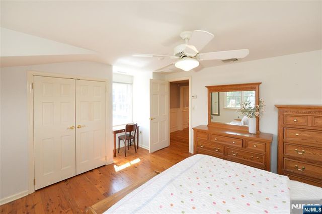 130 Glenwood Road, Ridgewood, NJ 07450