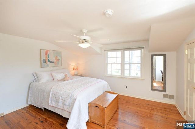 130 Glenwood Road, Ridgewood, NJ 07450