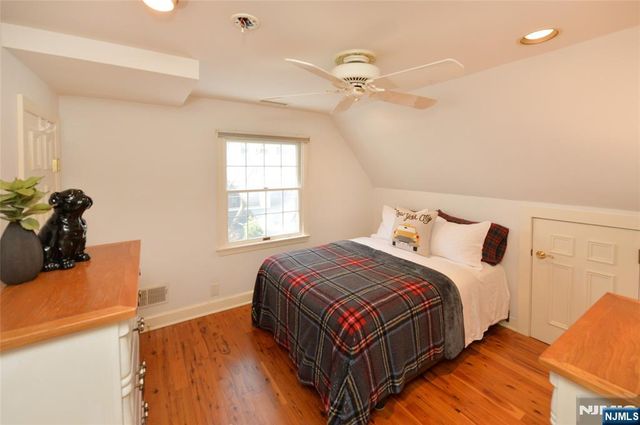 130 Glenwood Road, Ridgewood, NJ 07450