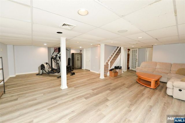 130 Glenwood Road, Ridgewood, NJ 07450