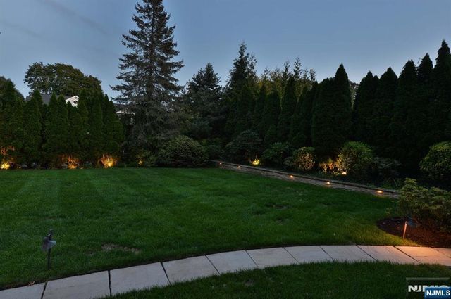 130 Glenwood Road, Ridgewood, NJ 07450