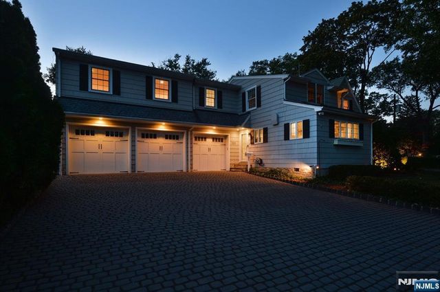 130 Glenwood Road, Ridgewood, NJ 07450