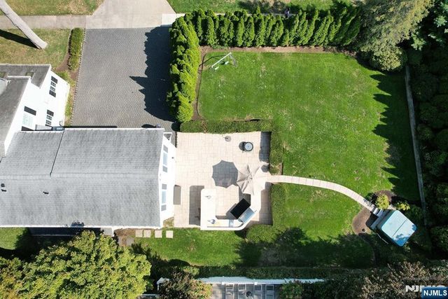 130 Glenwood Road, Ridgewood, NJ 07450